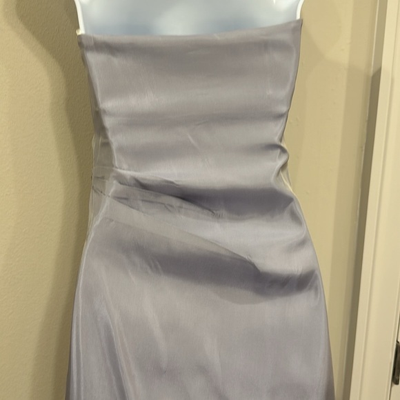 Vera Wang Maids ice blue strapless gown - size 4 - Picture 8 of 11
